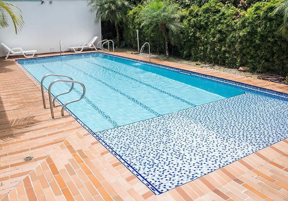 Las Rosas Hotel Boutique Medellín 3*,